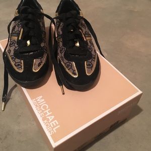MICHAEL KORS Fashion Trainer Sneaker